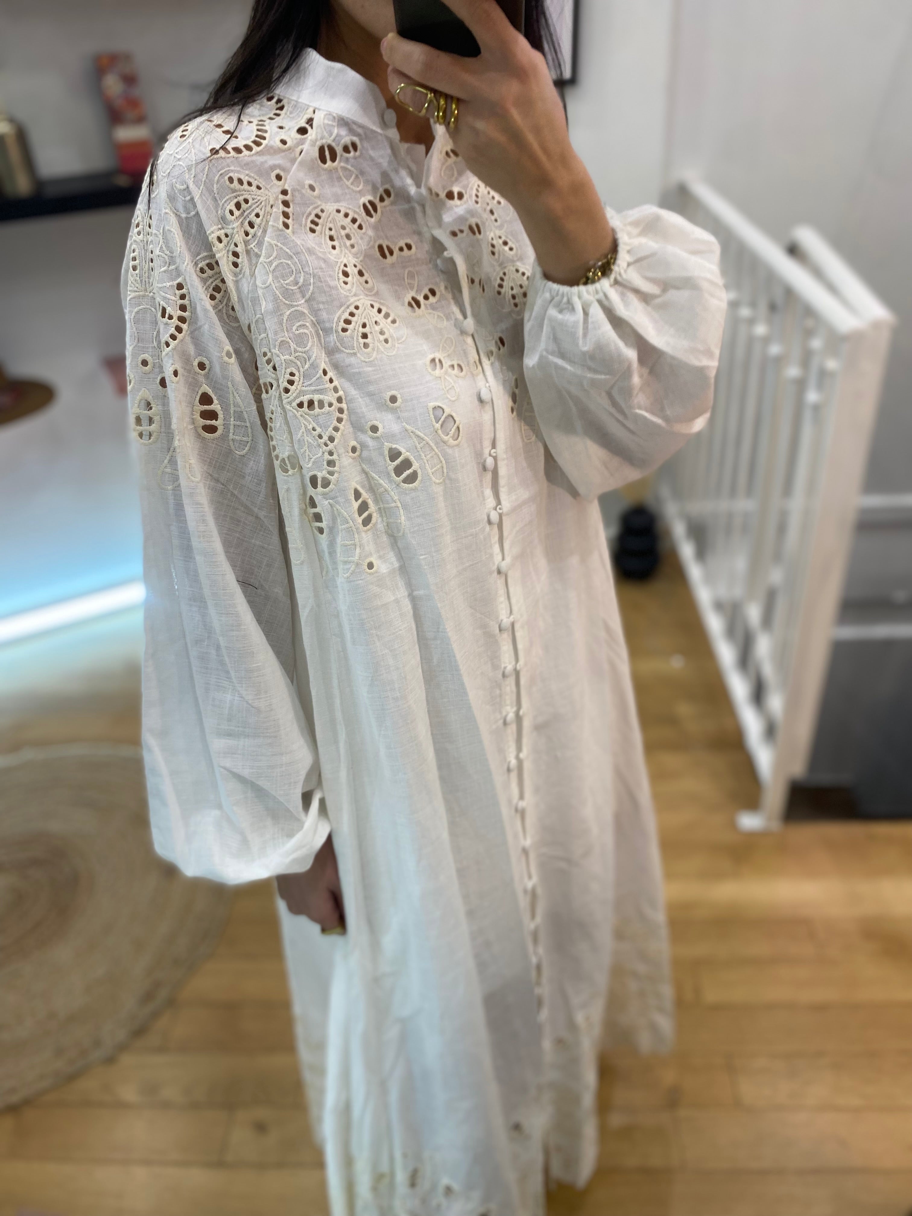 Robe « Céline » broderie blanche