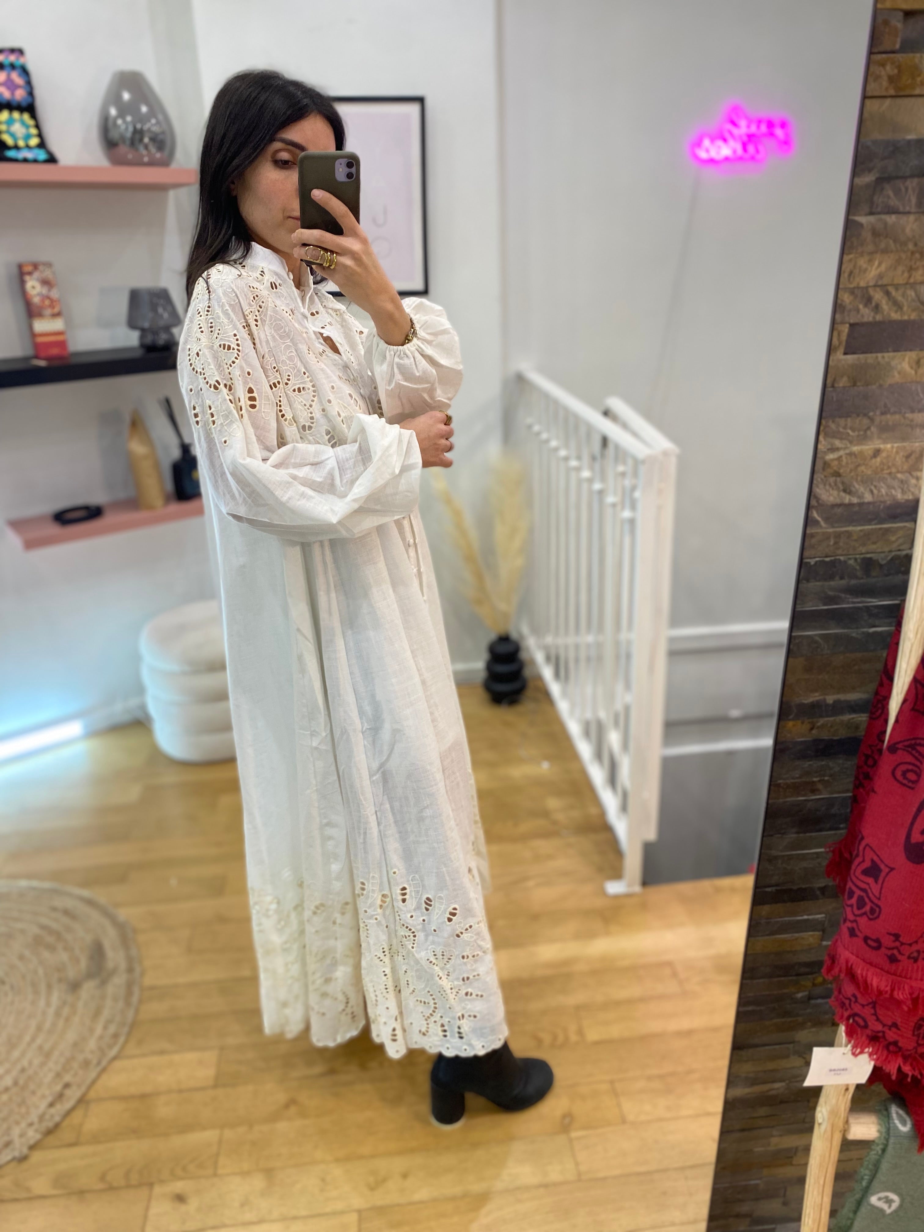 Robe « Céline » broderie blanche