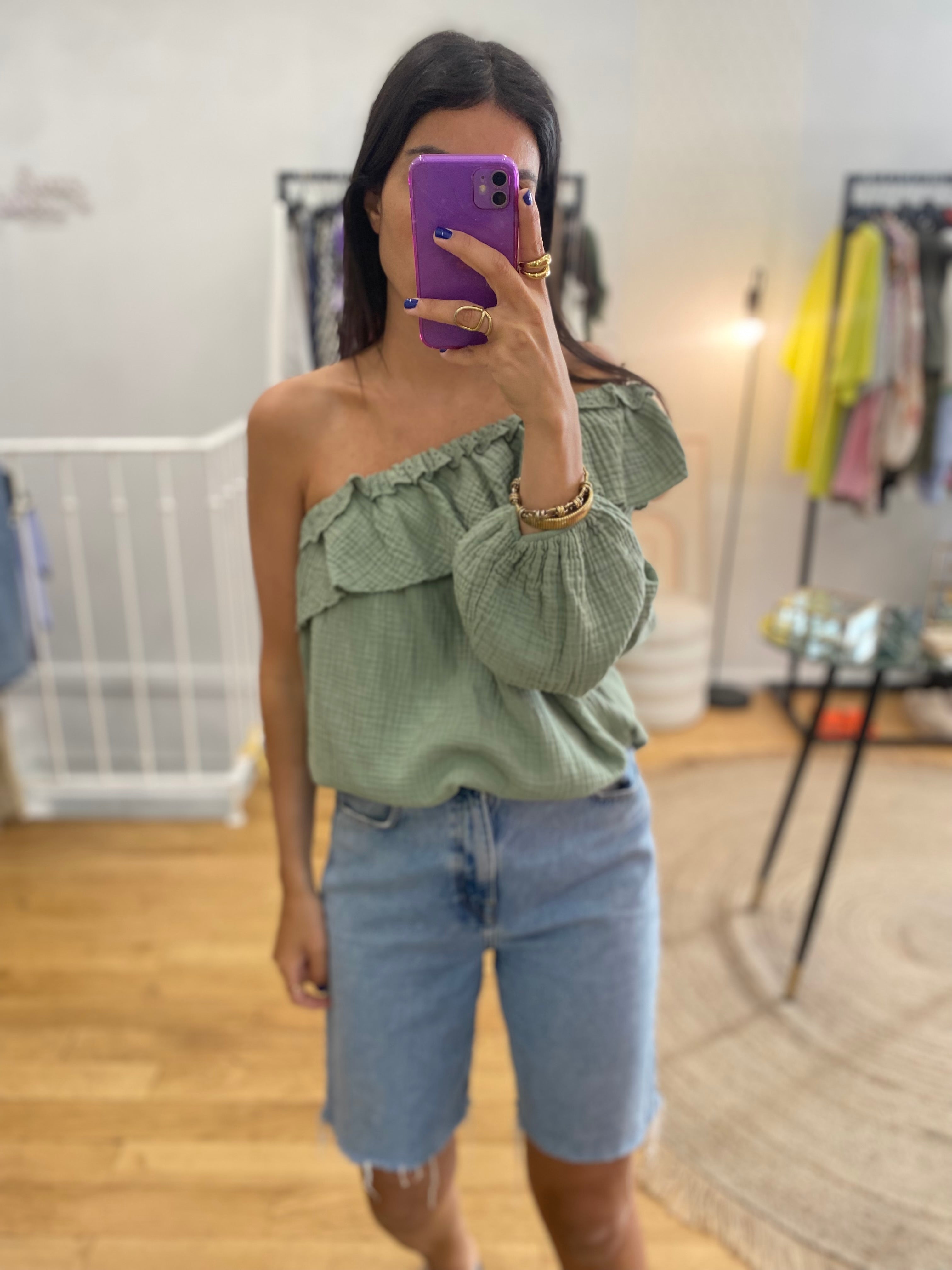 Top asymétrique « Nina » kaki