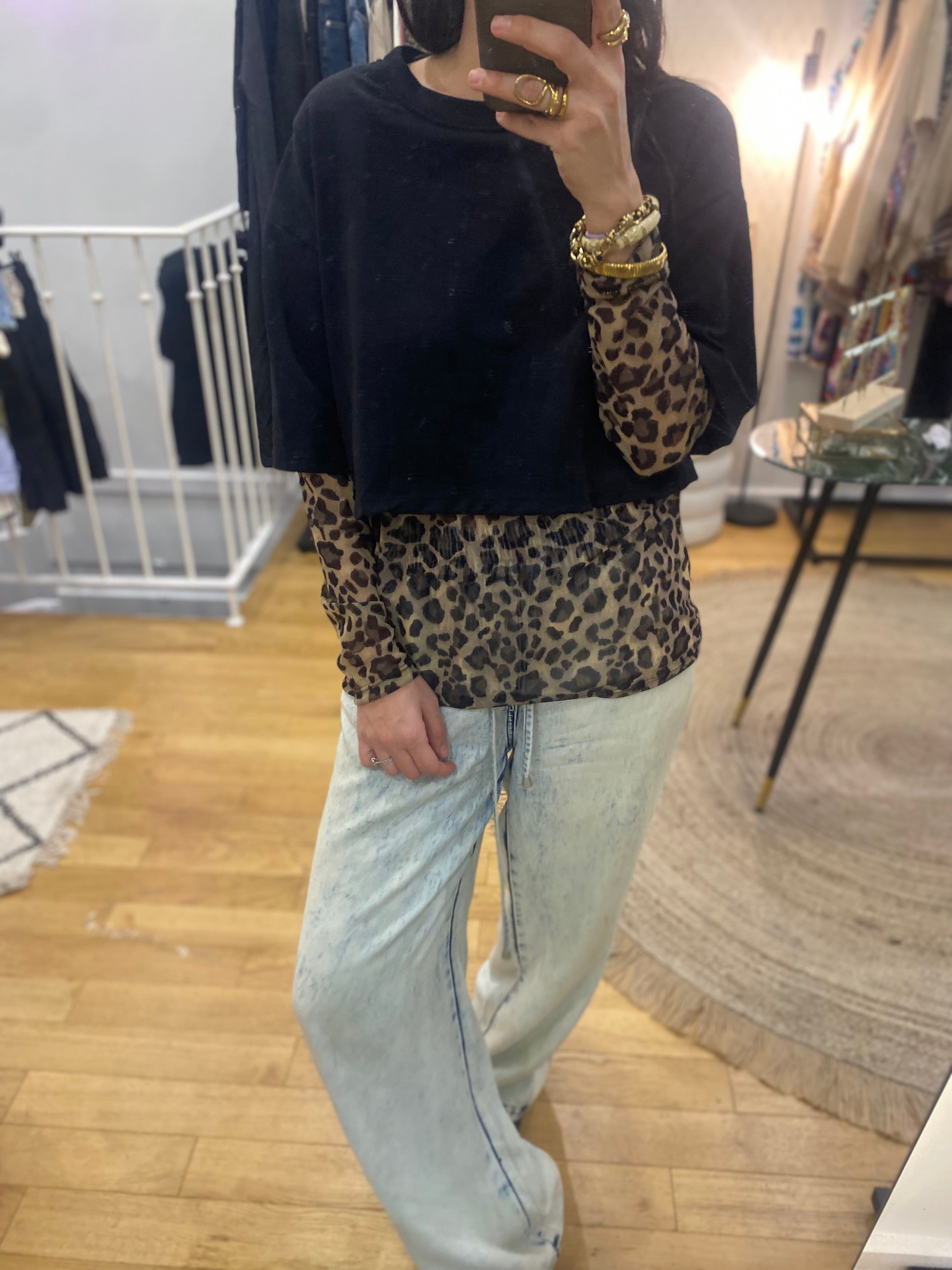T-shirt « Belle » leopard noir