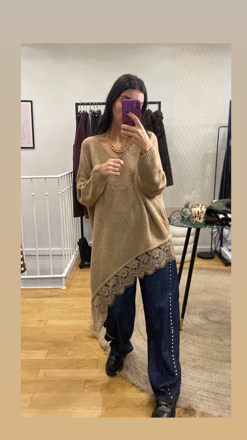 Pull « Lennie » Asymétrique dentelle camel