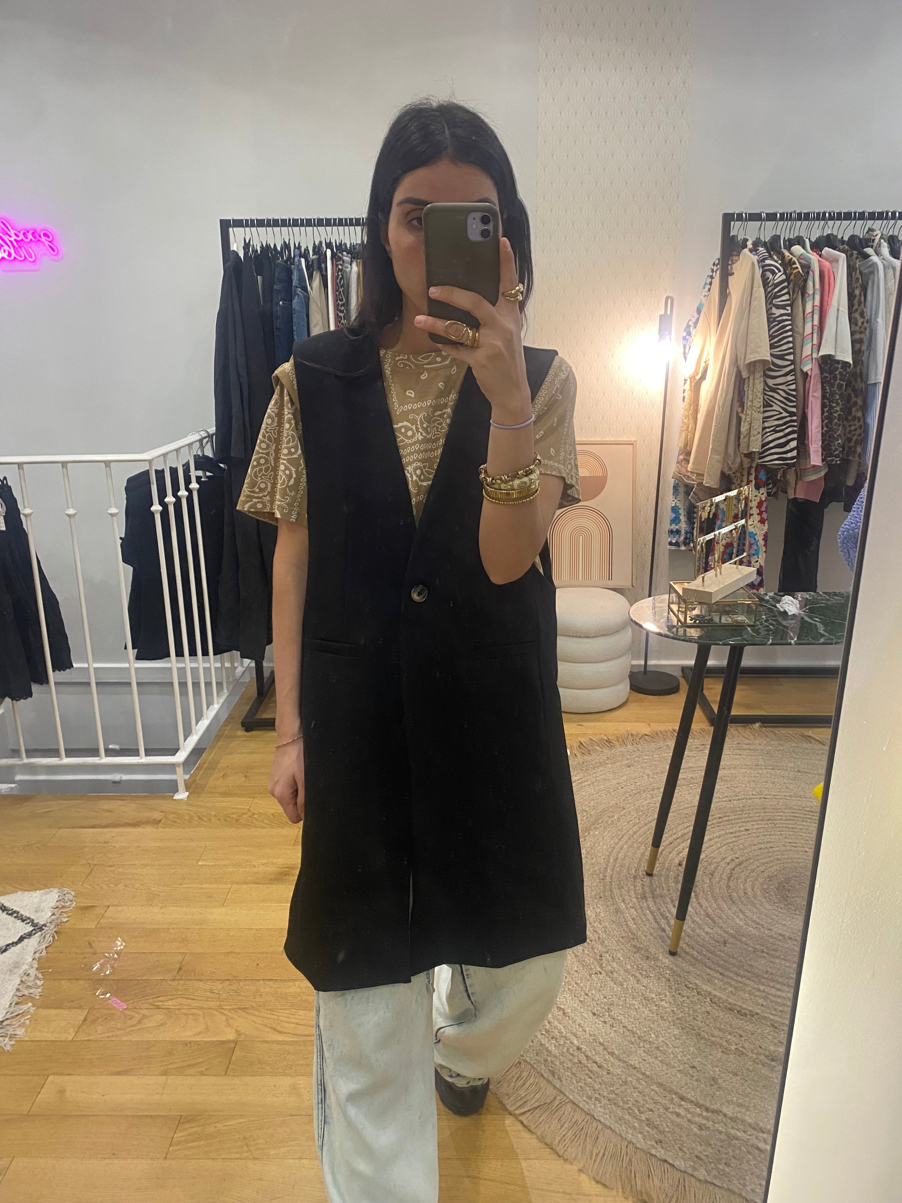 Veste longue sans manche « Alison » noir
