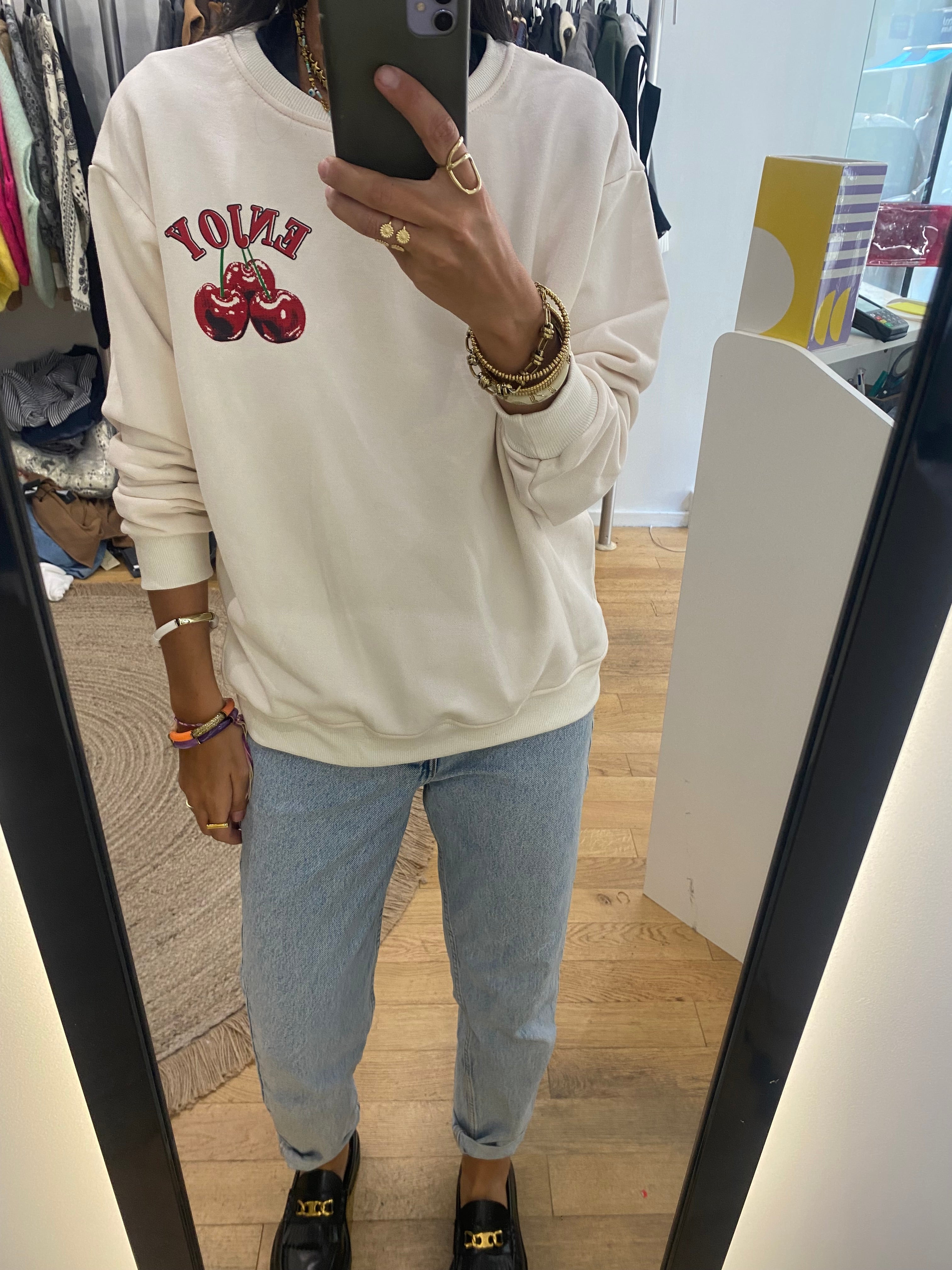 Pull « cerise » blanc