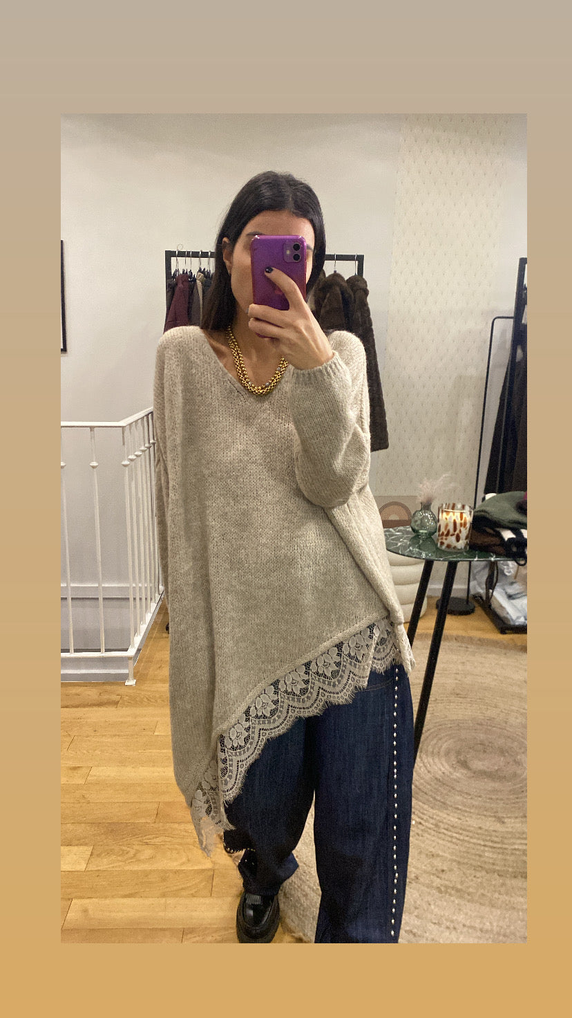 Pull « Lennie » asymétrique dentelle beige
