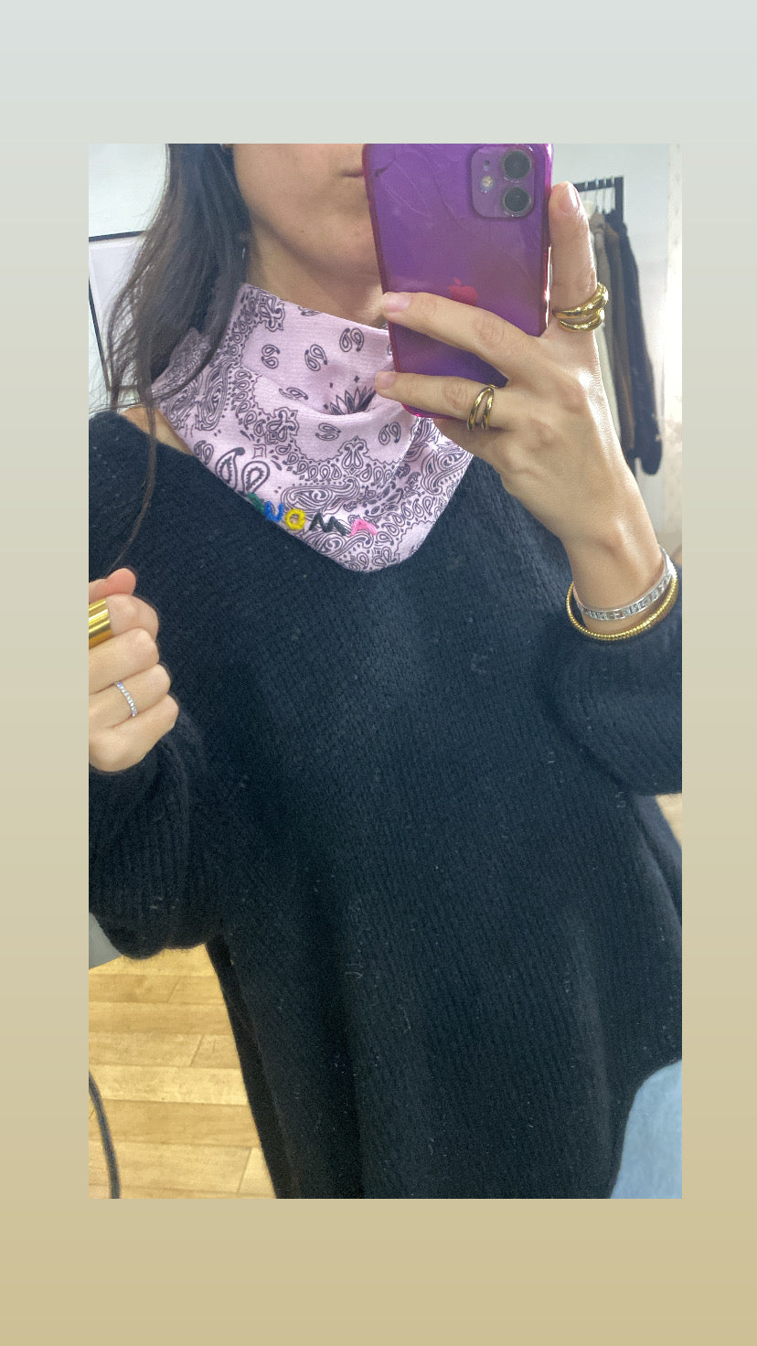 Foulard « Amour » rose pâle