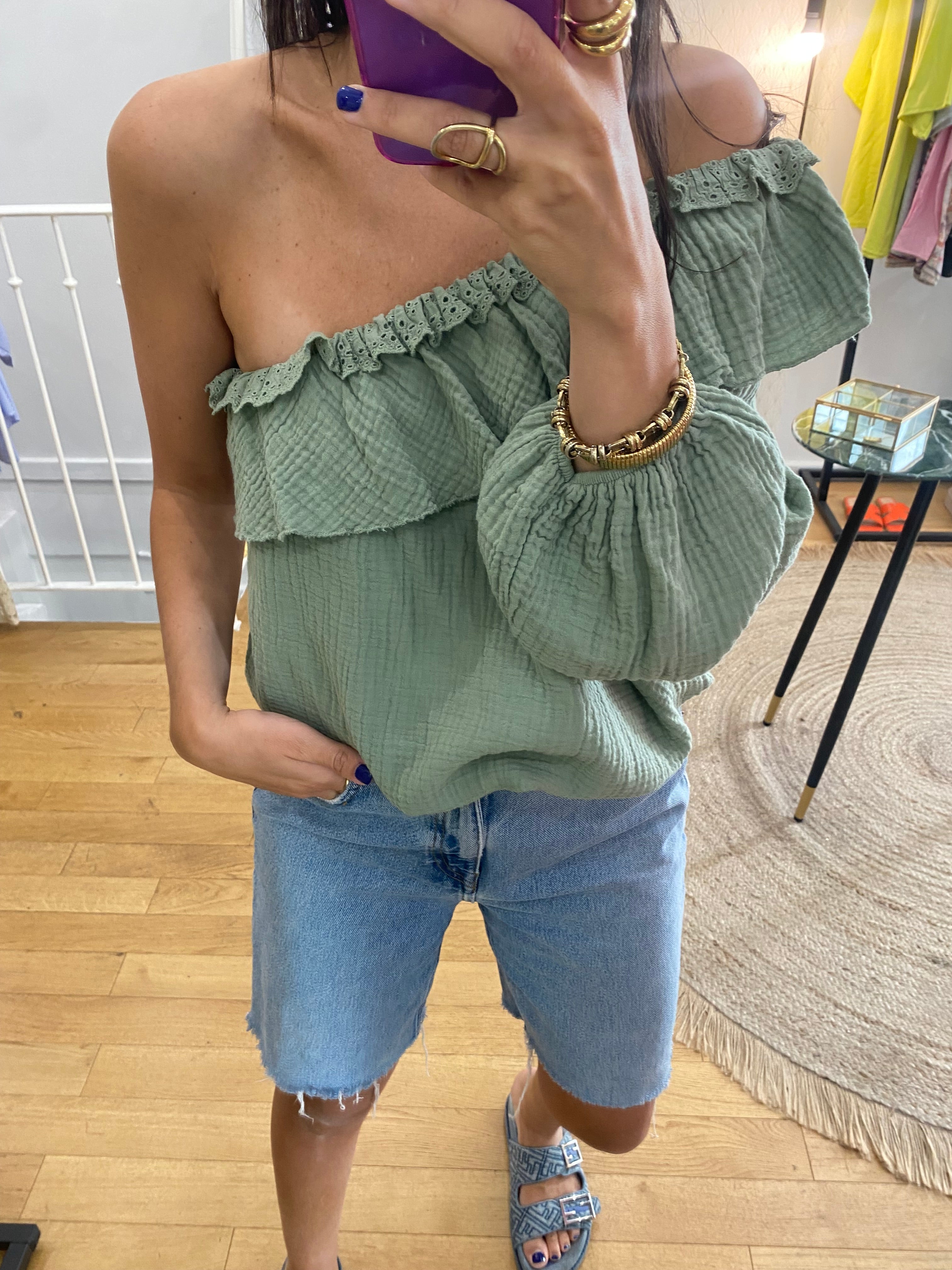 Top asymétrique « Nina » kaki