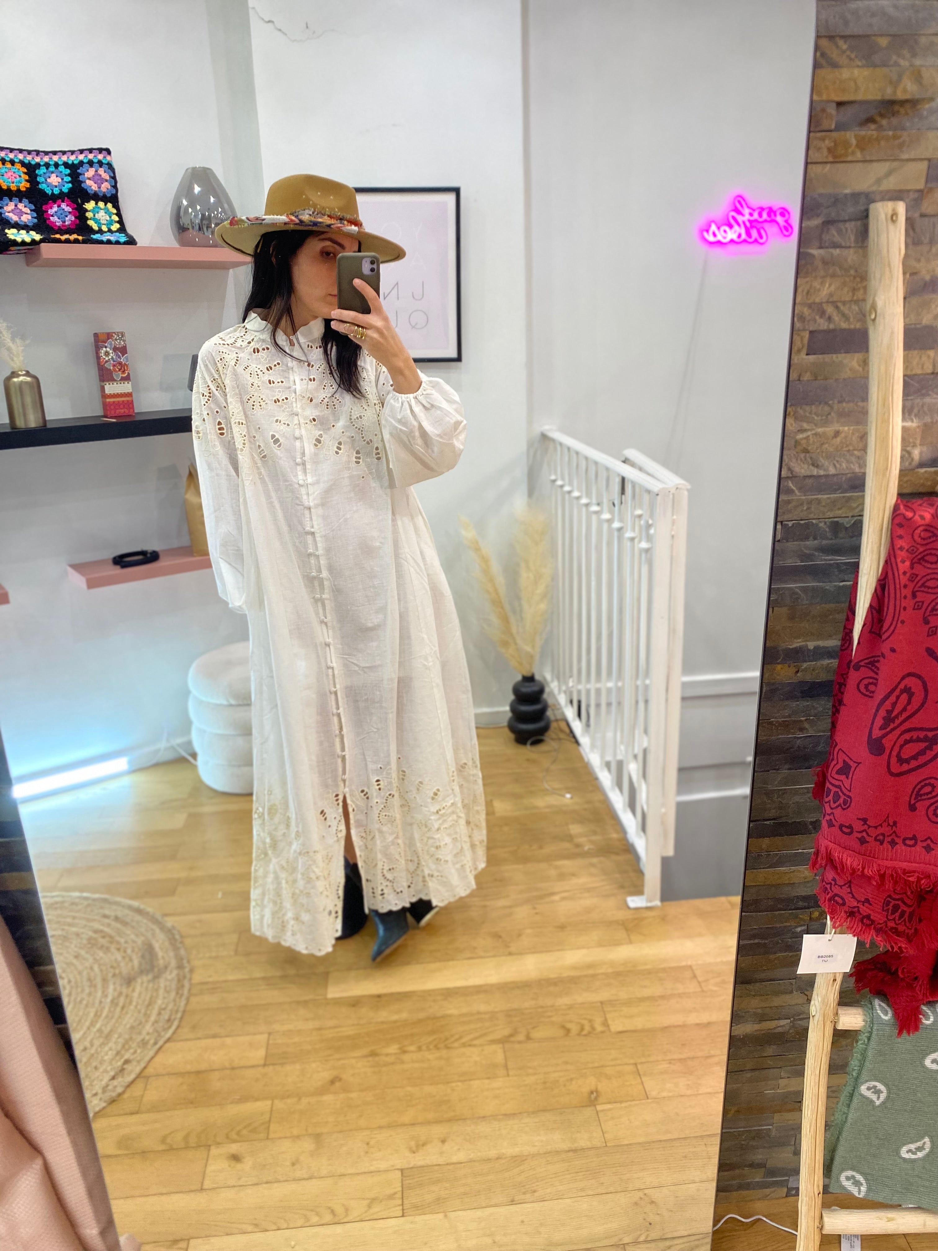 Robe « Céline » broderie blanche