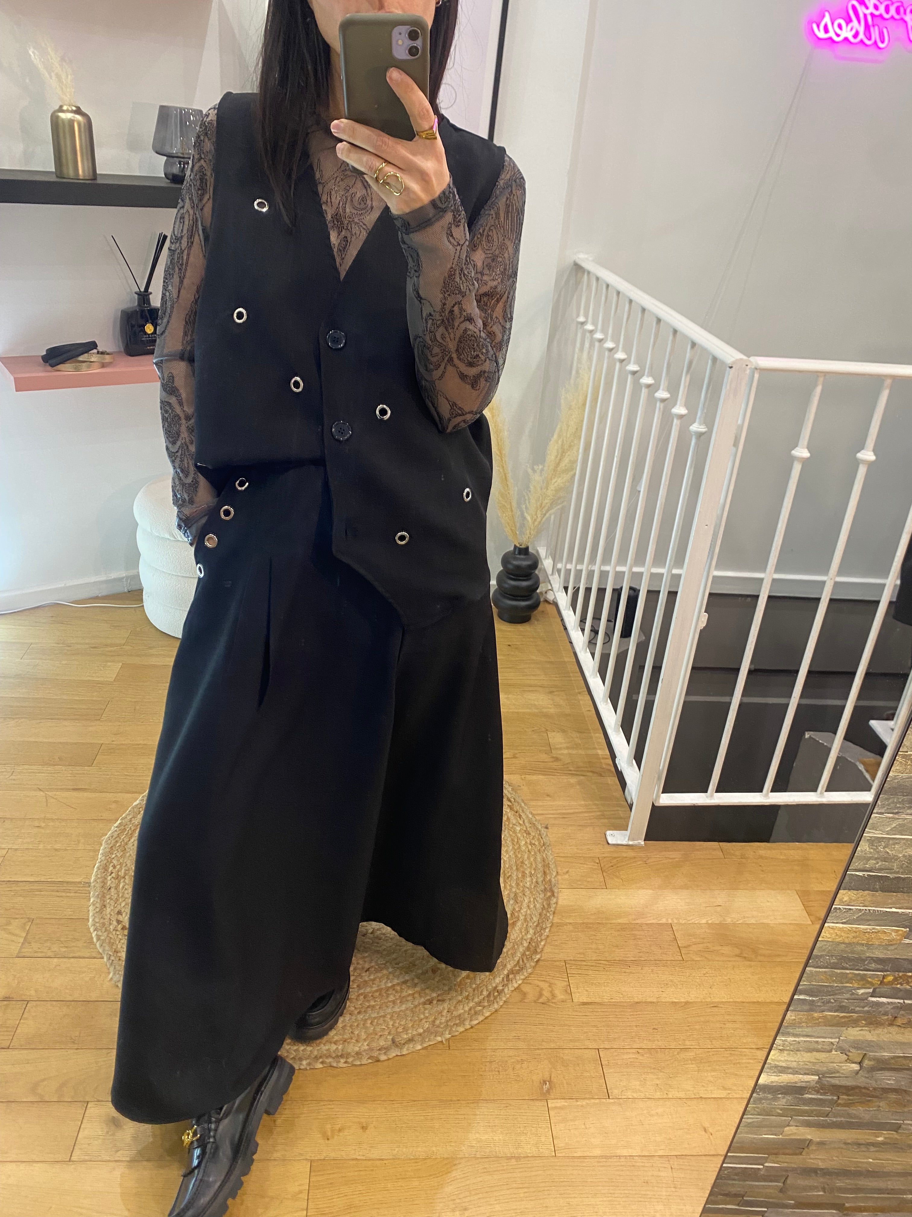 Veste oeillet « Perla » noir